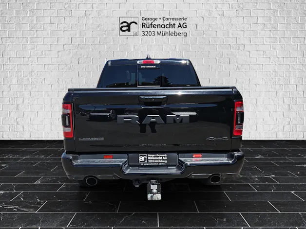 Dodge USA Ram 1500 Crew Kab. Pick-up 5.7 HEMI MDS VVT Laramie
