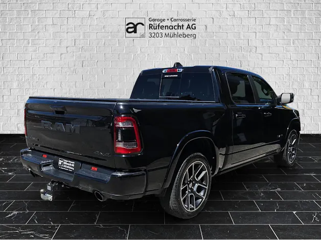Dodge USA Ram 1500 Crew Kab. Pick-up 5.7 HEMI MDS VVT Laramie