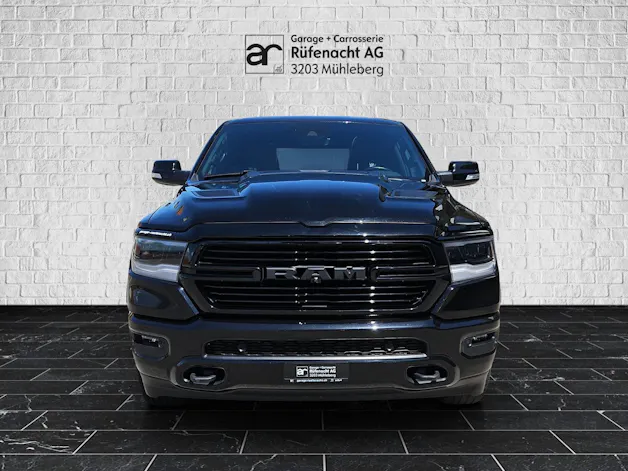 Dodge USA Ram 1500 Crew Kab. Pick-up 5.7 HEMI MDS VVT Laramie