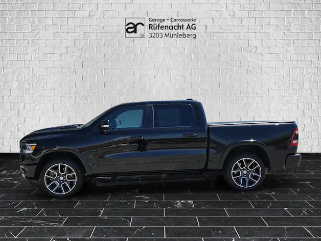 Dodge USA Ram 1500 Crew Kab. Pick-up 5.7 HEMI MDS VVT Laramie