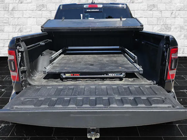 Dodge USA Ram 1500 Crew Kab. Pick-up 5.7 HEMI MDS VVT Laramie
