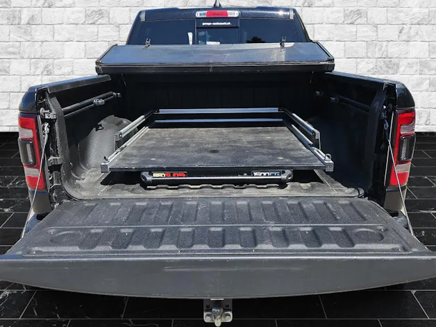 Dodge USA Ram 1500 Crew Kab. Pick-up 5.7 HEMI MDS VVT Laramie