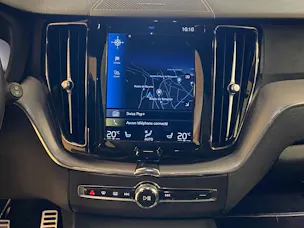 Volvo XC60 T6 eAWD R-Design Geartronic