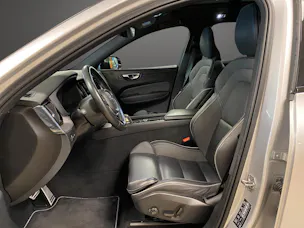 Volvo XC60 T6 eAWD R-Design Geartronic