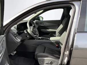 Audi Q3 SUV TDI quattro 142 kW S t 2000ccm 193PS/142kW 4 Zylinder TDI Diesel