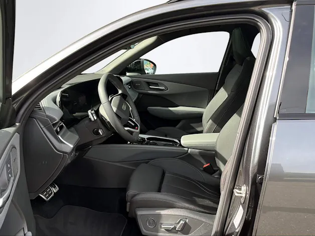 Audi Q3 SUV TDI quattro 142 kW S t 2000ccm 193PS/142kW 4 Zylinder TDI Diesel