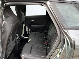 Audi Q3 SUV TDI quattro 142 kW S t 2000ccm 193PS/142kW 4 Zylinder TDI Diesel