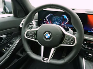 BMW 3er 320d xDrive M Sport Touring