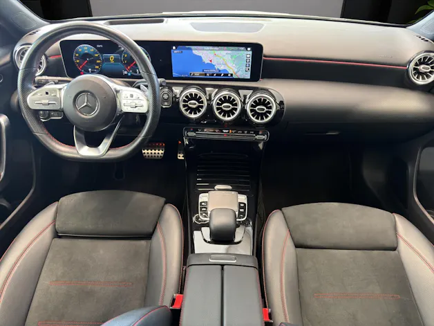 Mercedes-Benz A 220 AMG Line 4Matic