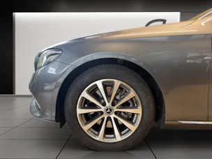 Mercedes-Benz E 200 Avantgarde 4Matic