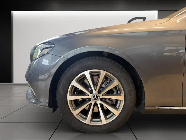 Mercedes-Benz E 200 Avantgarde 4Matic