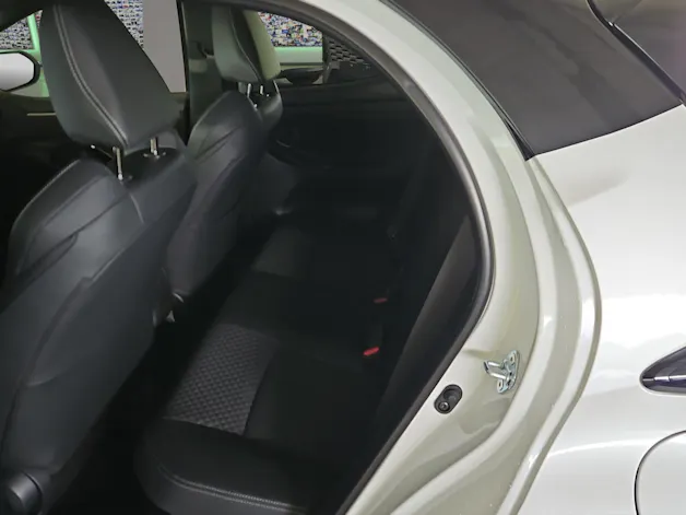 Toyota Yaris 1.5 VVT-i HSD Premium