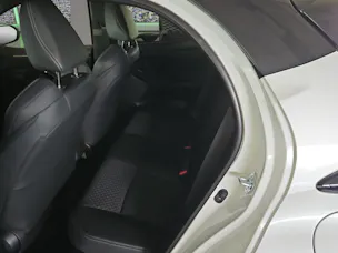 Toyota Yaris 1.5 VVT-i HSD Premium
