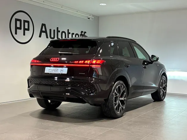 Audi Q3 SUV TFSI quattro 195 kW S tronic