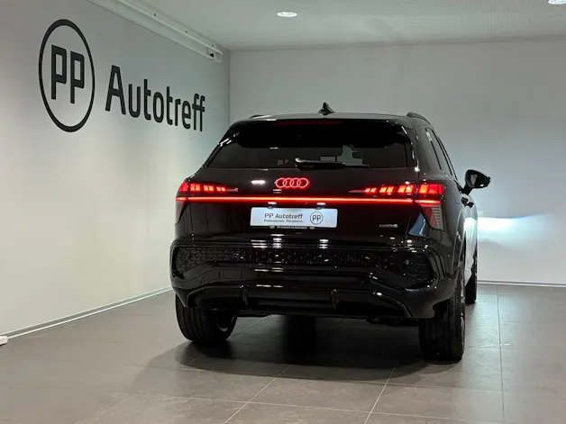 Audi Q3 SUV TFSI quattro 195 kW S tronic