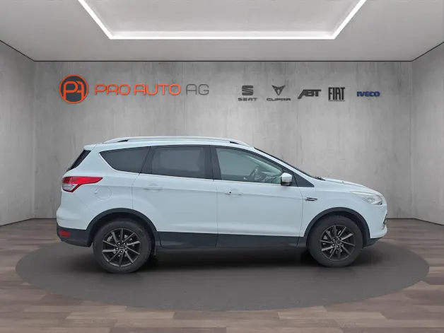 Ford Kuga 1.6 SCTi Titanium 4WD Automatic inkl. Anhängerkupplung