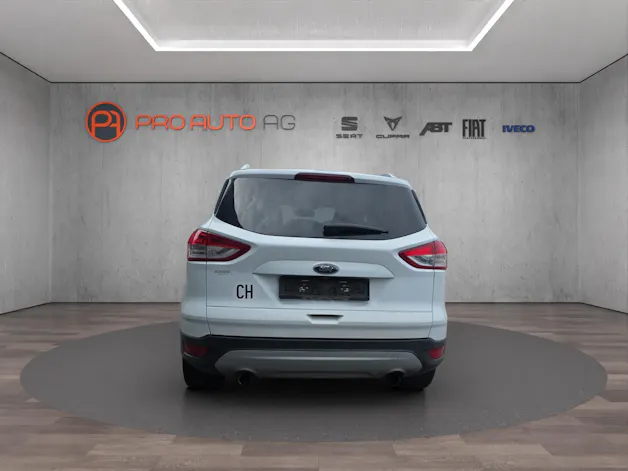 Ford Kuga 1.6 SCTi Titanium 4WD Automatic inkl. Anhängerkupplung