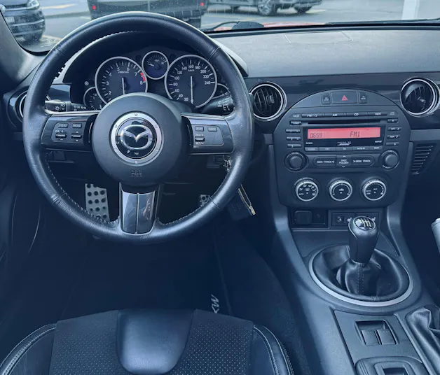 Mazda MX-5 Roadster-Coupé 2.0i 16V Sport