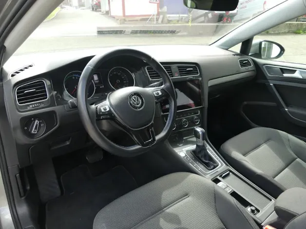 VW e-Golf