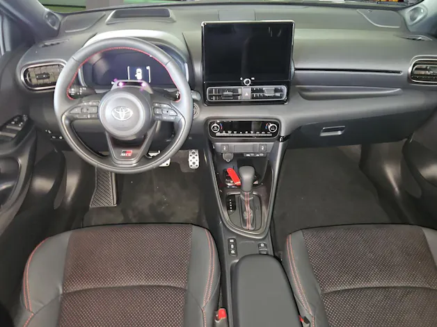 Toyota Yaris 1.5 VVT-i HSD GR Sport