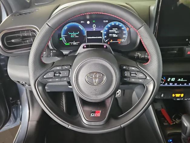 Toyota Yaris 1.5 VVT-i HSD GR Sport