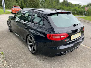 Audi RS4 Avant 4.2 FSI V8 quattro S-tronic