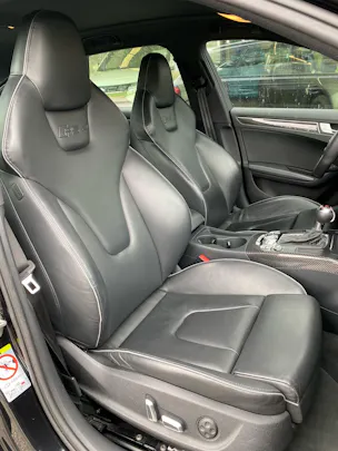 Audi RS4 Avant 4.2 FSI V8 quattro S-tronic