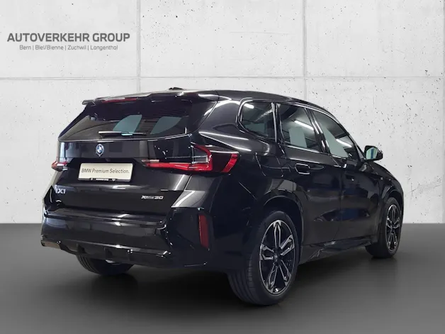 BMW iX1 xDrive 30 M Sport