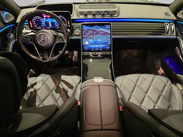 Mercedes-Benz S 680 4Matic Maybach First Class 9G-Tronic