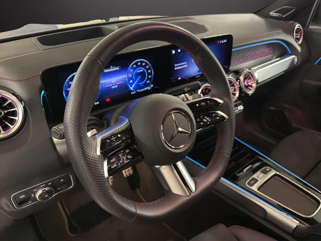 Mercedes-Benz EQB 350 66,5 kWh 4Matic Swiss Star
