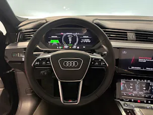 Audi e-tron 55 S Line Black Edition quattro