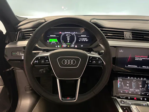 Audi e-tron 55 S Line Black Edition quattro