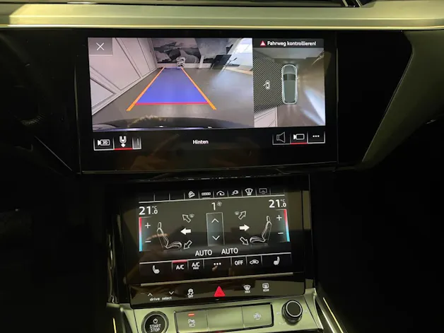 Audi e-tron 55 S Line Black Edition quattro