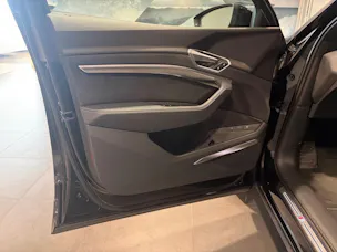 Audi e-tron 55 S Line Black Edition quattro