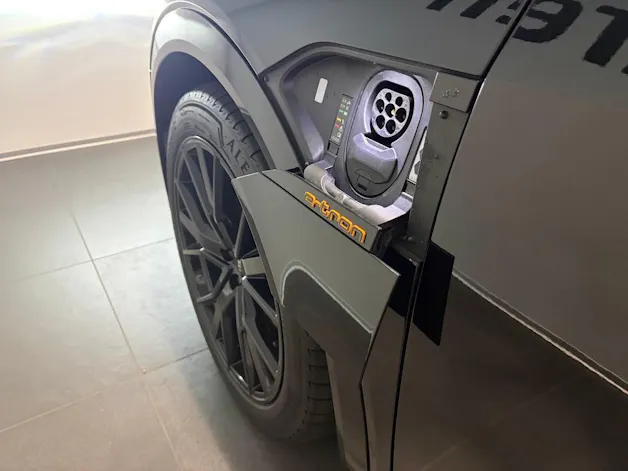 Audi e-tron 55 S Line Black Edition quattro