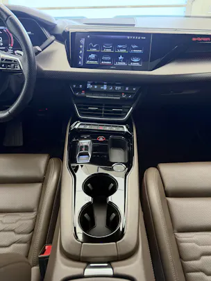 Audi e-tron GT quattro