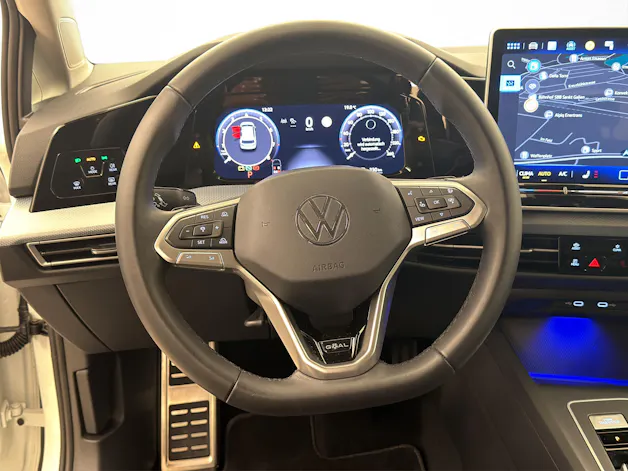 VW Golf 8 1.5 eTSI Goal DSG