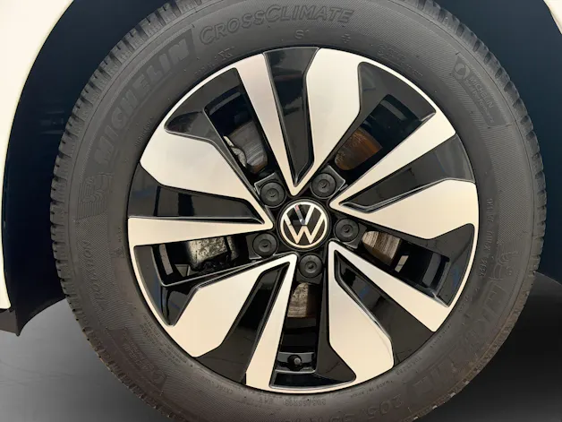 VW Golf 8 1.5 eTSI Goal DSG