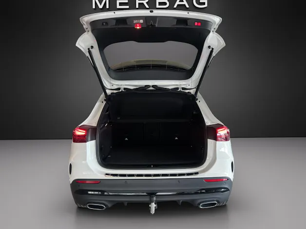 Mercedes-Benz GLA 220d 4Matic 8G-DCT