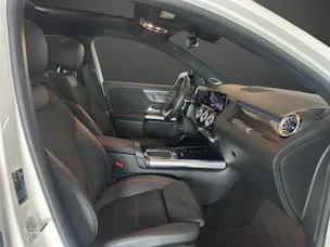 Mercedes-Benz GLA 220d 4Matic 8G-DCT