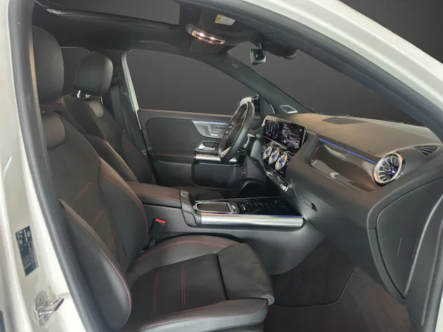 Mercedes-Benz GLA 220d 4Matic 8G-DCT