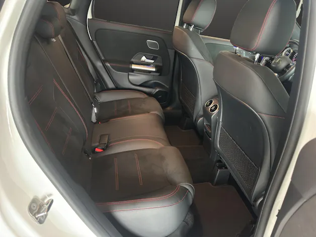 Mercedes-Benz GLA 220d 4Matic 8G-DCT