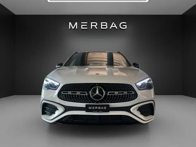 Mercedes-Benz GLA 220d 4Matic 8G-DCT