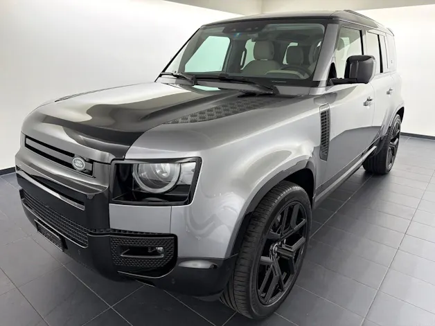 Land Rover Defender110 3.0DI6 300 SE