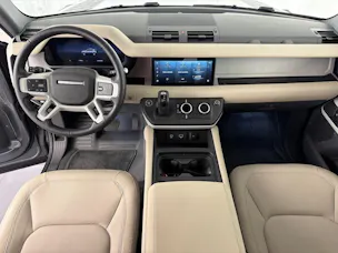 Land Rover Defender110 3.0DI6 300 SE