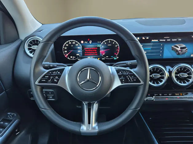 Mercedes-Benz GLA 250 4Matic 8G-DCT Swiss Star