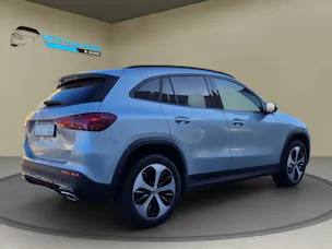 Mercedes-Benz GLA 250 4Matic 8G-DCT Swiss Star