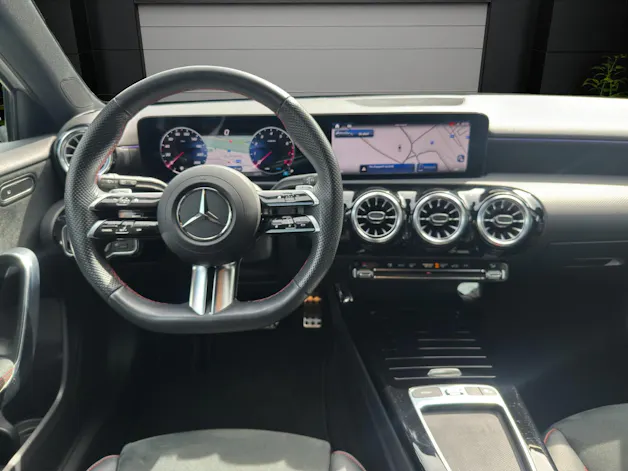 Mercedes-Benz A 180