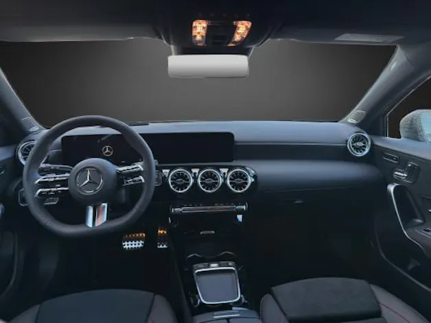 Mercedes-Benz A 250 4Matic 8G-DCT
