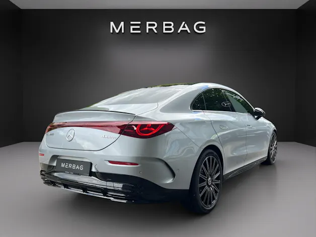 Mercedes-Benz CLA 220 4Matic 8G-DCT